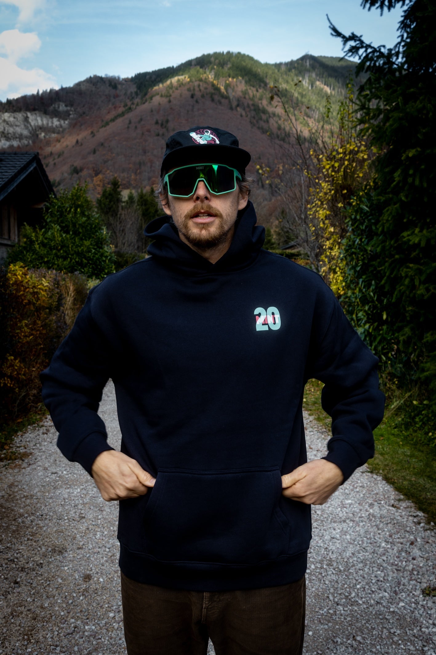 Adults Crotty Snowboarder Hoodie in ink blue