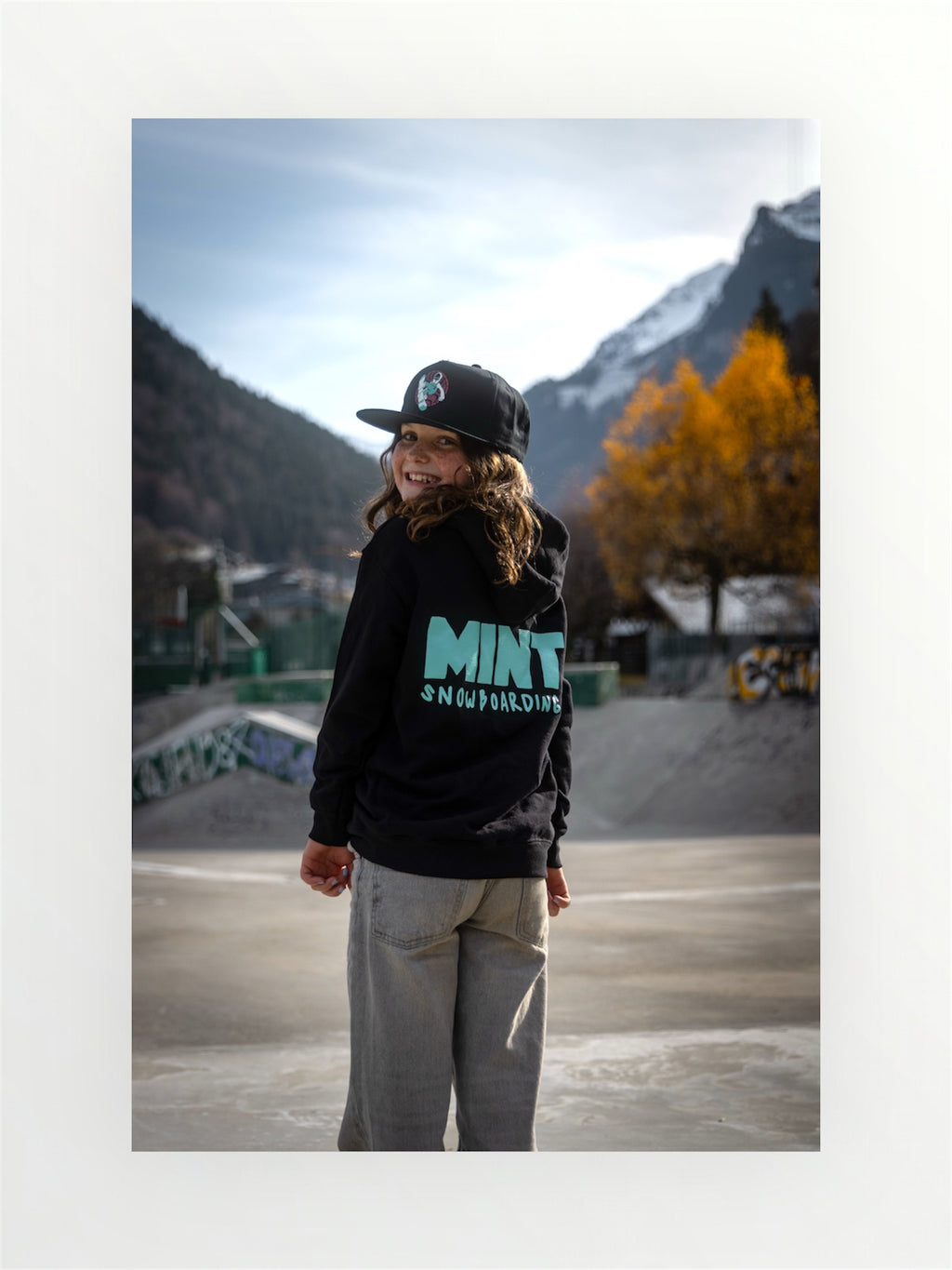 Kids Crotty Snowboarder Cap in black