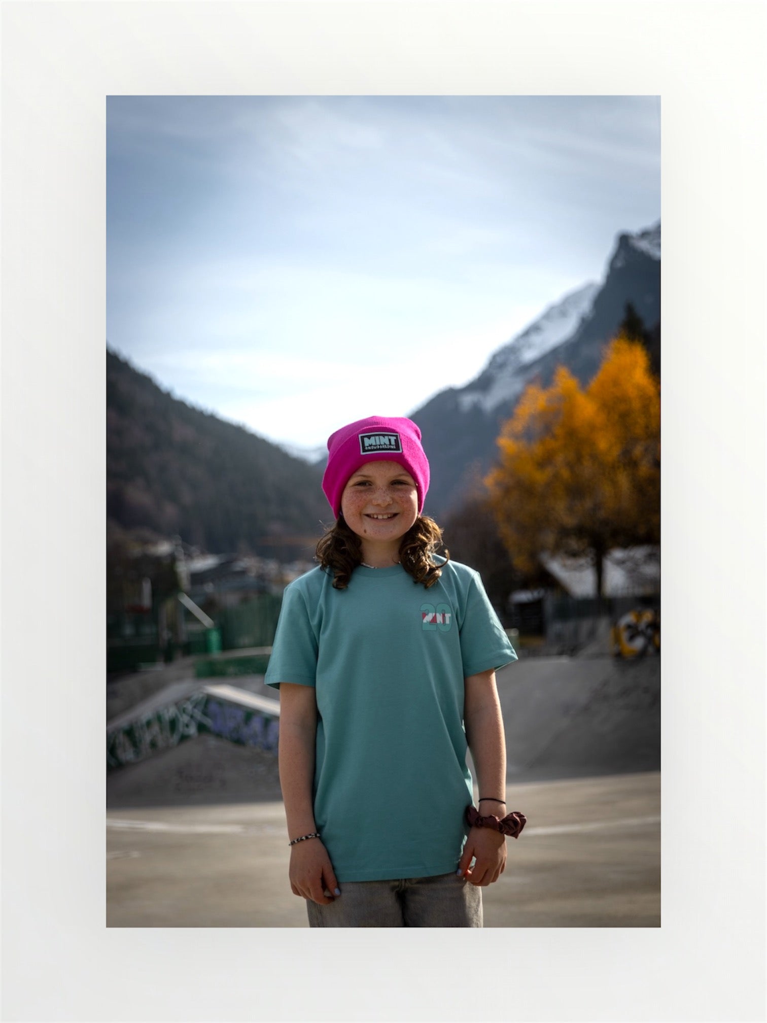 Kids Crotty Snowboarder Tee in teal